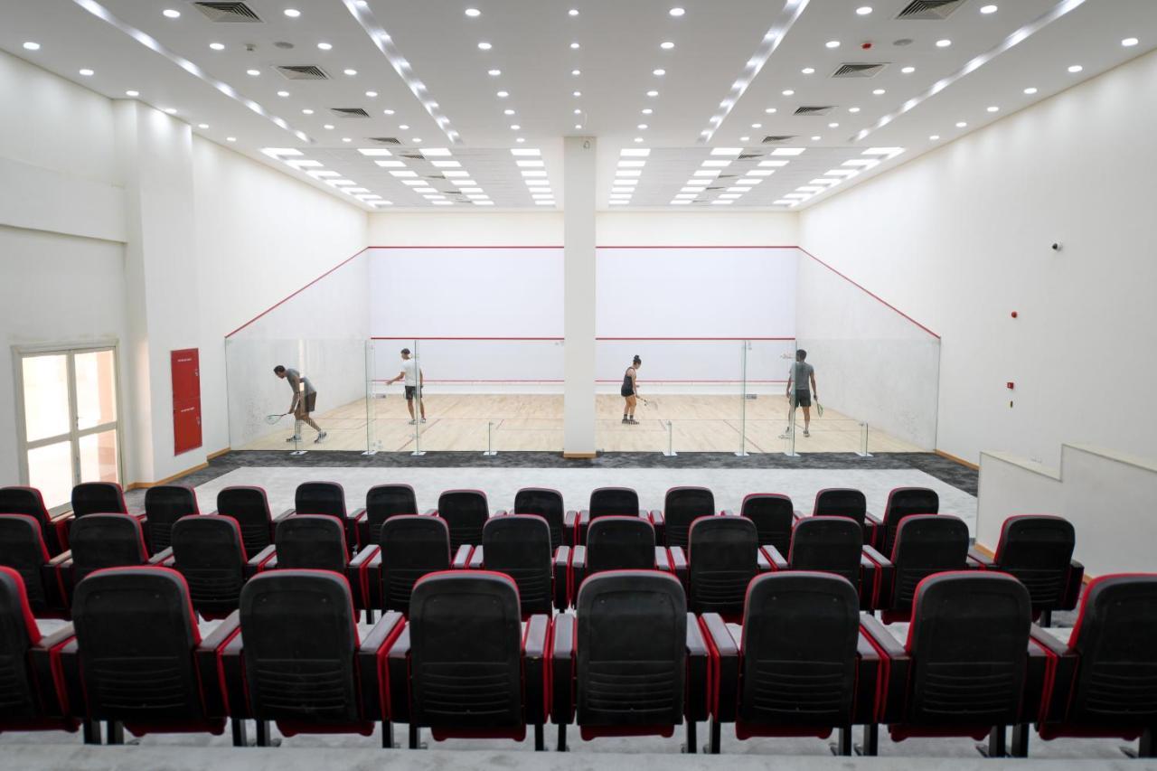 Tolip Gardens Hotel カイロ エクステリア 写真 Squash courts